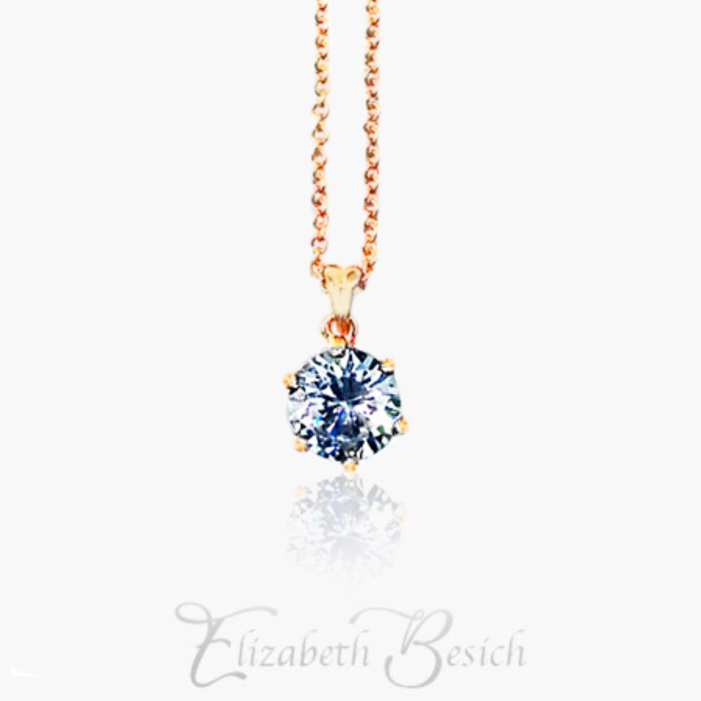 Gold Pendant Necklace